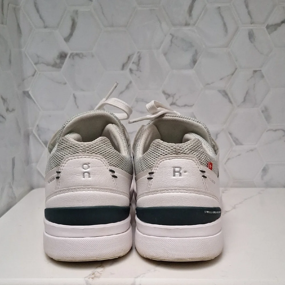 On Running The Roger Advantage White Leather Trainer Running Shoes Womens Size 7 - Picture 5 of 15